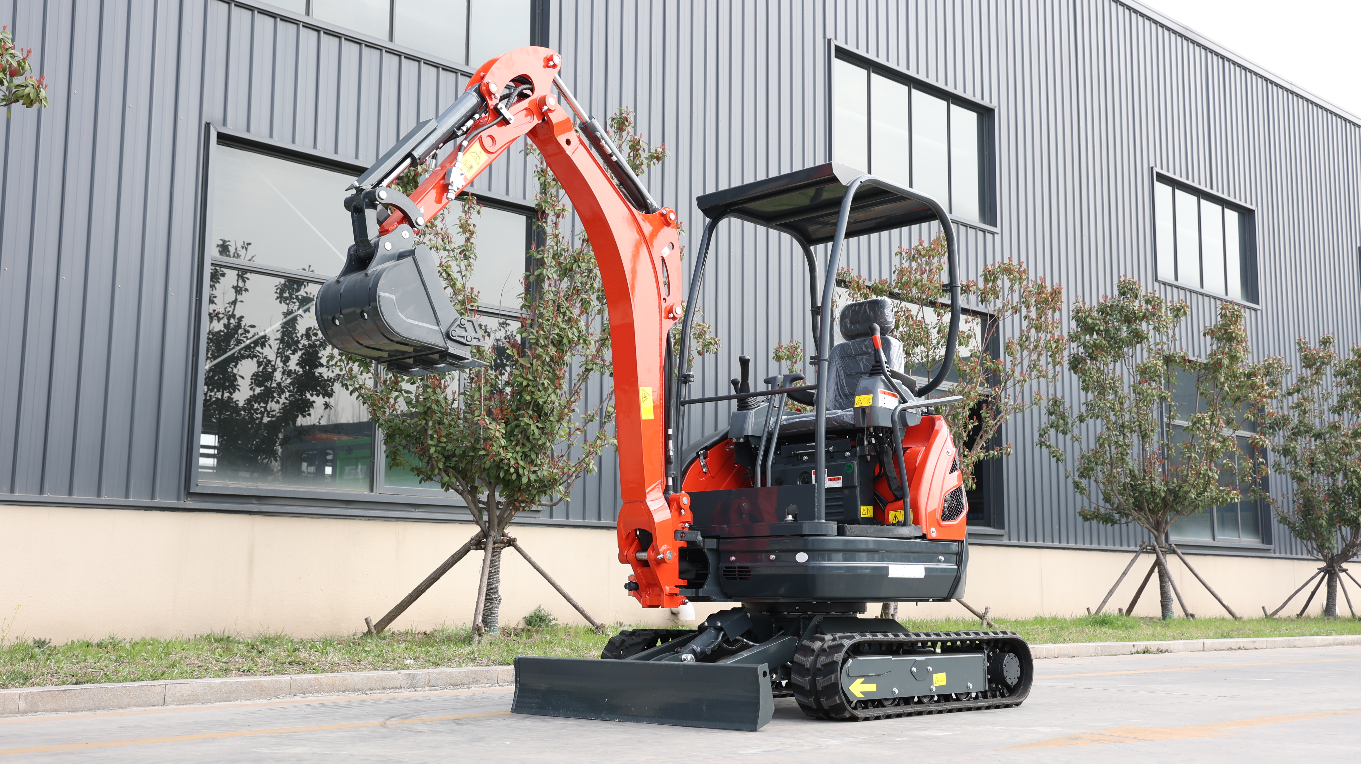 Compact Mini-Excavators
